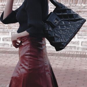 CHANEL Kelly Diamond Stitch Shopper Tote with CC Turnlock Flap black silver